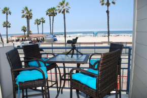 207A Fresh, Renovated and Steps from the Beach